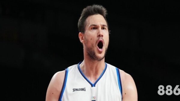 做了十年体育编辑，这些关于万博体育网app下载的深入观察