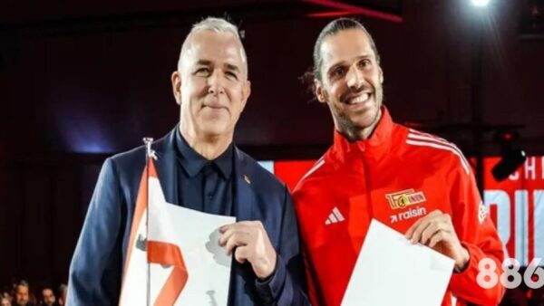 当易烊千玺遇上绿茵：他背后的体育博主都在关注什么？